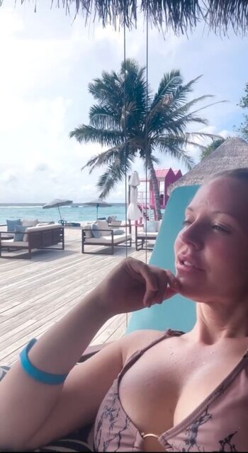Stephanie Waring