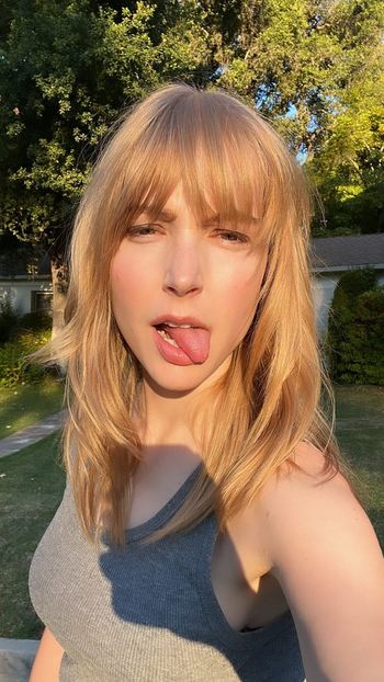 Stevie Wynne Levine