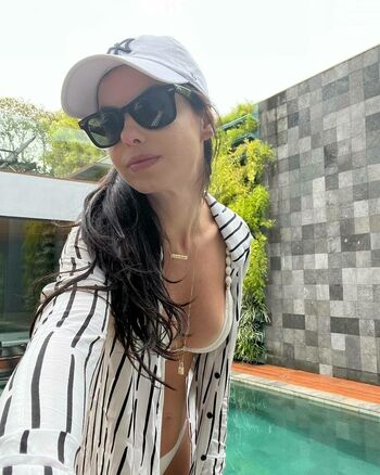 Sthefany Brito