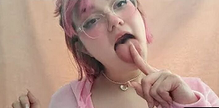 Strawberri Tingles