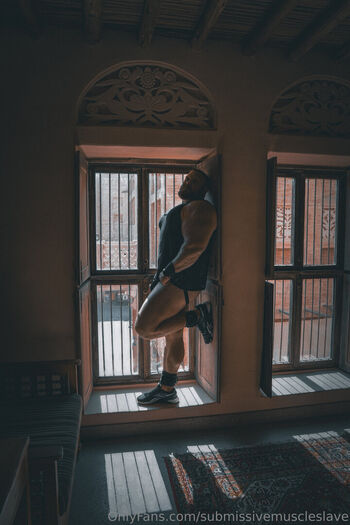 submissivemuscleslave