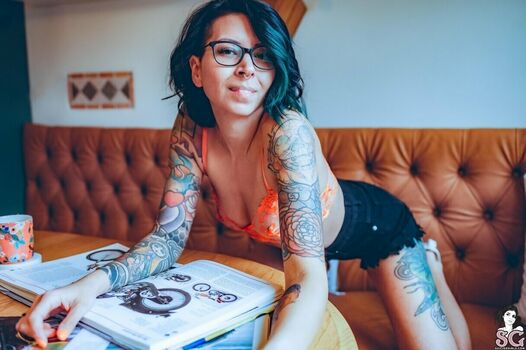 suicidegirls