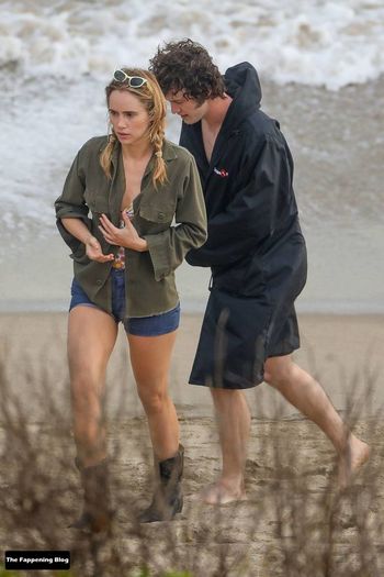 Suki Waterhouse