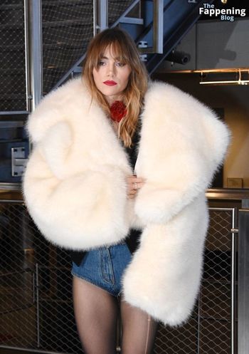 Suki Waterhouse