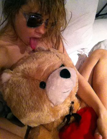 Suki Waterhouse