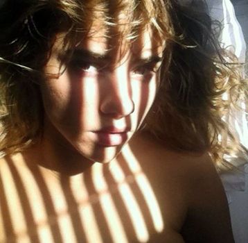 Suki Waterhouse