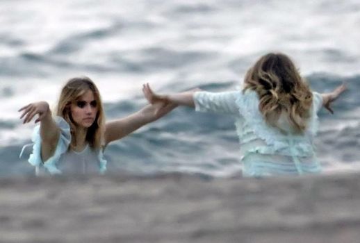 Suki Waterhouse