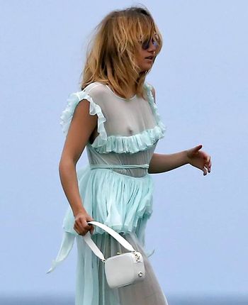 Suki Waterhouse