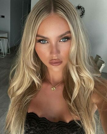 Summer Rose Hart