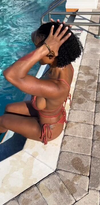 Suni Sweeney
