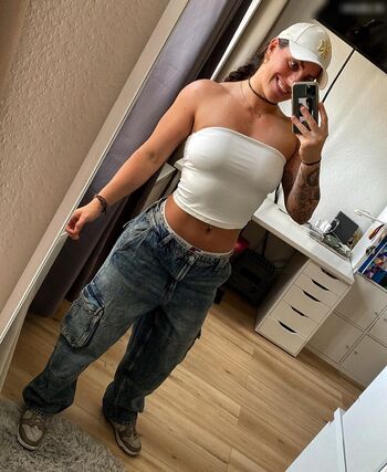 Sunkissed_Venus