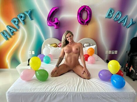 Sweet Vickie