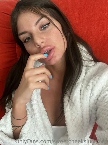 sweetcheeksjuliefree