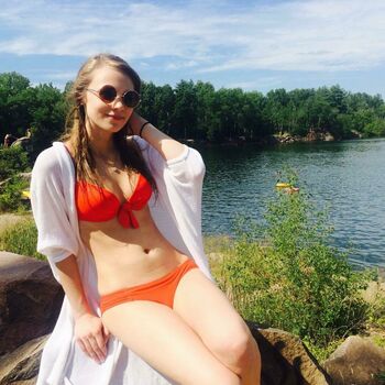 Sydney Poniewaz
