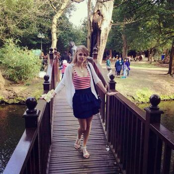 Sydney Poniewaz