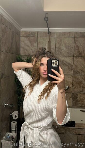 SydneyvMay