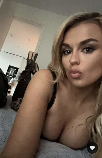 Tallia Storm