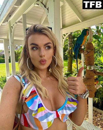 Tallia Storm