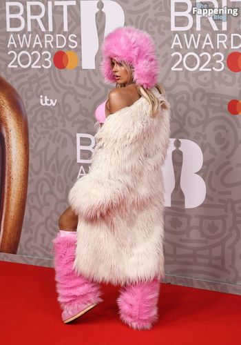 Tallia Storm