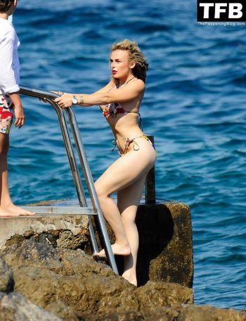 Tallia Storm