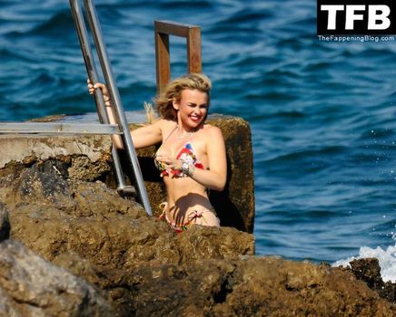 Tallia Storm