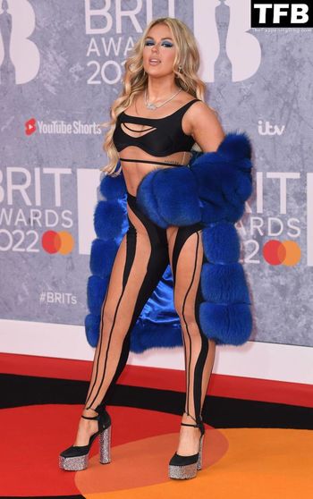 Tallia Storm