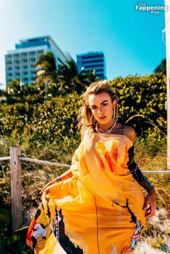 Tallia Storm