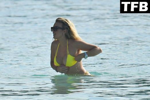 Tallia Storm