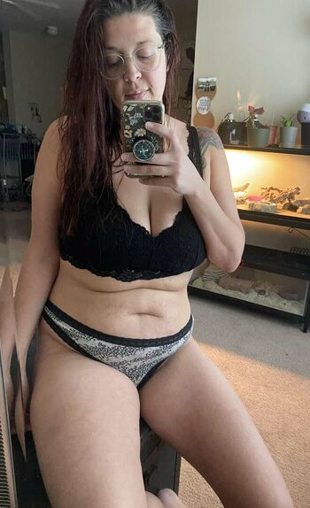 tallnerdywoman