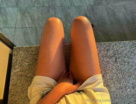 tania_eve