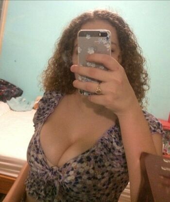 Tania Leal