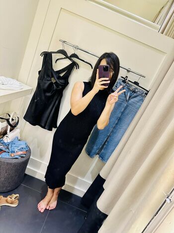 Tara Kaminarito