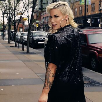 Taya Valkyrie