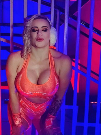 Taya Valkyrie