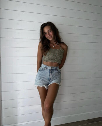 Taylor Alesia
