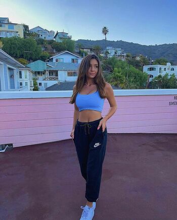 Taylor Alesia