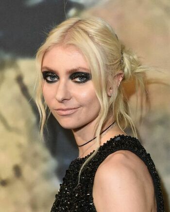Taylor Momsen
