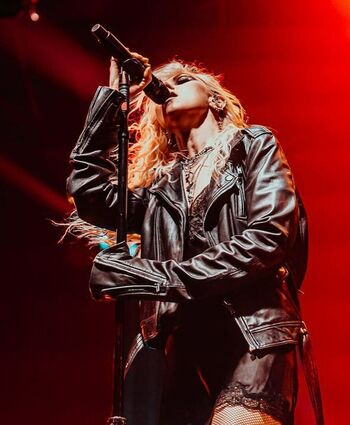 Taylor Momsen
