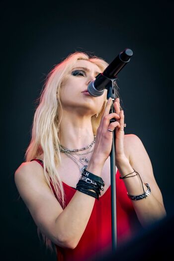 Taylor Momsen