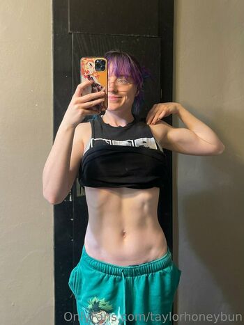 taylorhoneybun