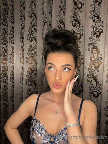 teeniejazlyn