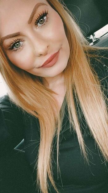 Temptressqueen1