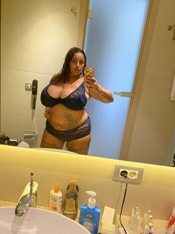 terrijaneofficial