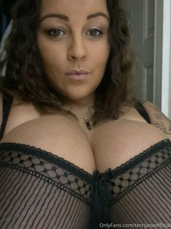 terrijaneofficial