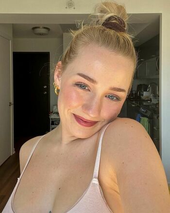 Tessa Conway