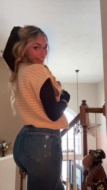 Tessa Lee