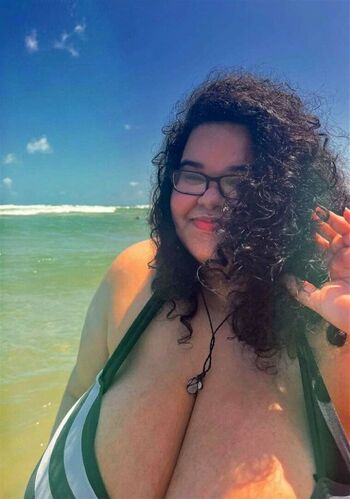 Thalia Brandão