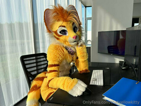 thatyellowkitty