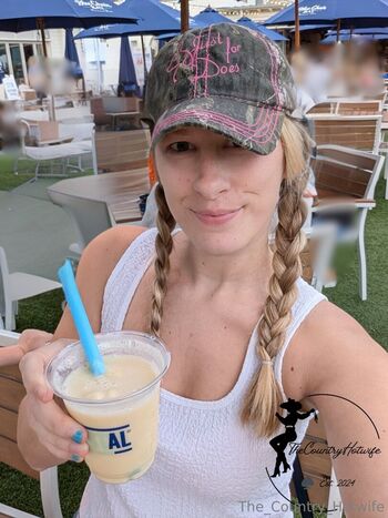 the_country_hotwife