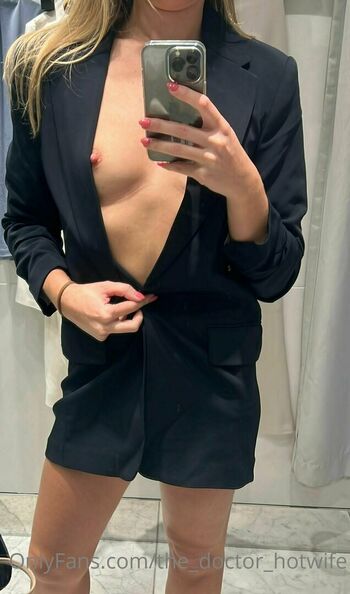 the_doctor_hotwife